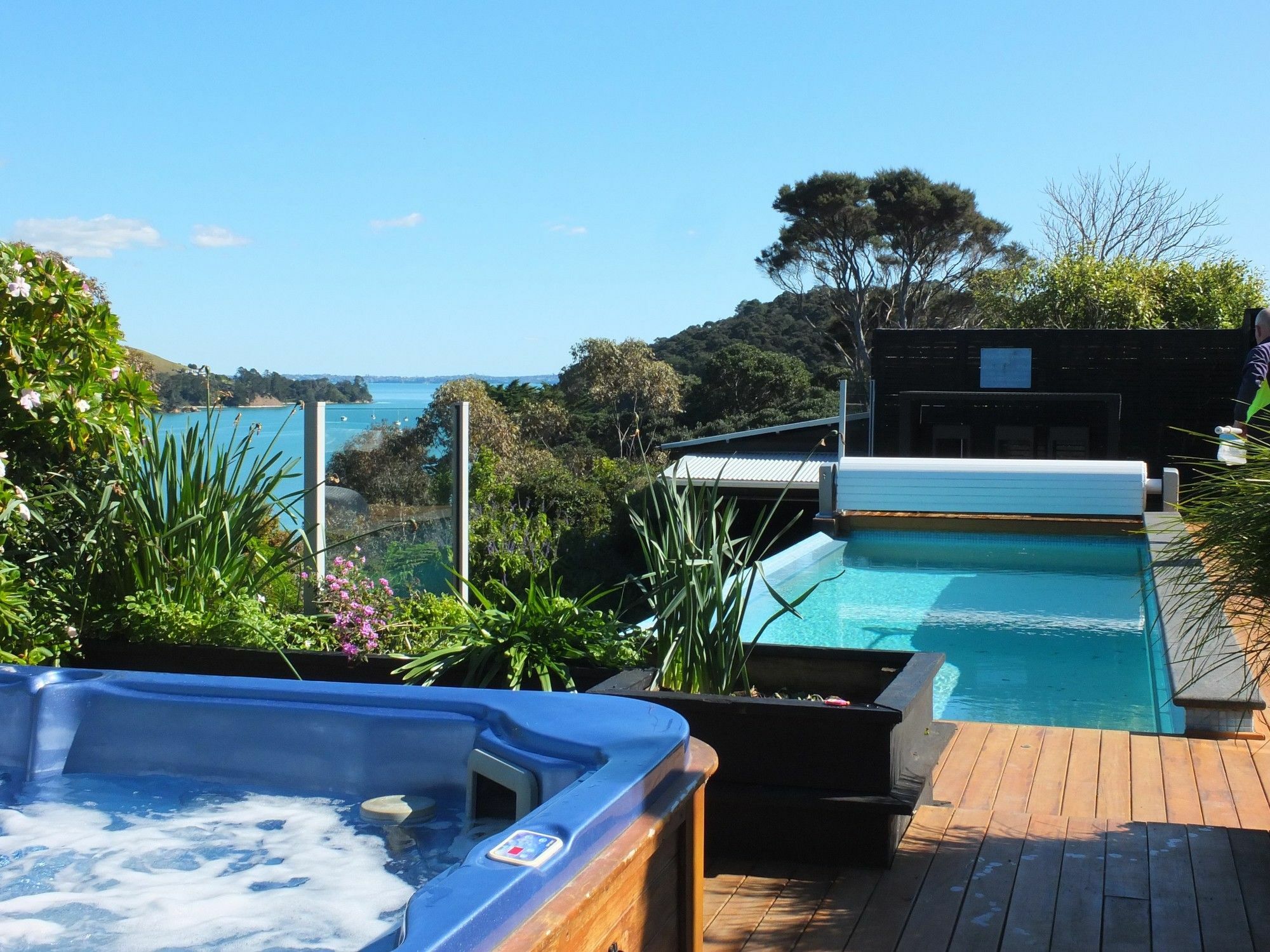 Le Chalet Waiheke Apartments Ostend Exterior foto